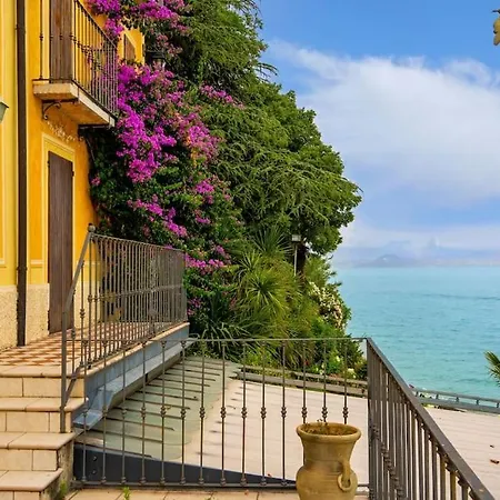 Villa Apt24 - Lakefront With Park
