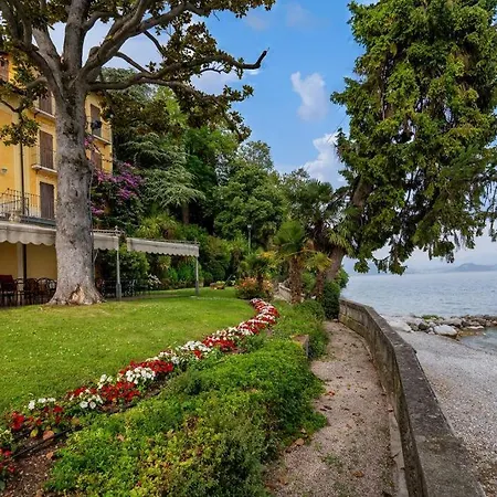 Villa Apt24 - Lakefront With Park